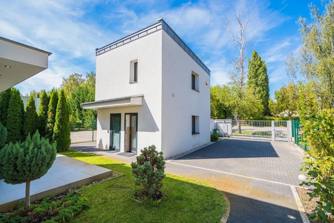 Silver Lodge Сиофок Екстериор снимка